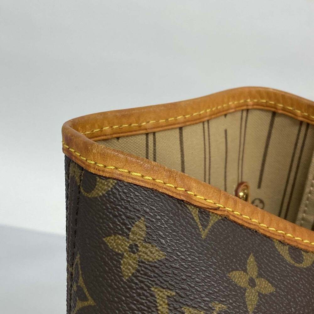 Louis Vuitton Monogram Canvas Tote with Tan Trim - Picture 11 of 14
